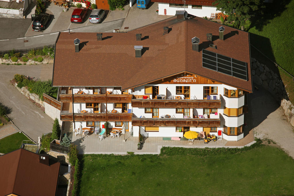 Apartments Sunseit'N Sexten Rum bild